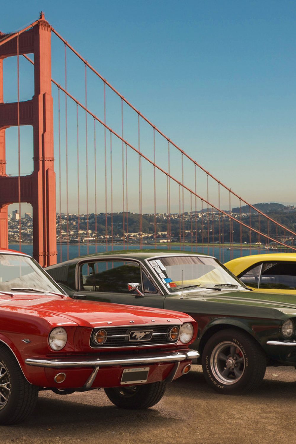 San,Francisco.,Year,2018:,Front,View,Of,Three,Muscle,Cars.